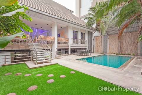 House in Pattaya, Thailand 4 bedrooms № 177810 - photo 21