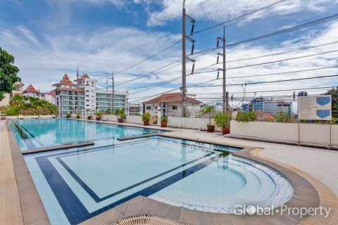 Commercial property in Pattaya, Thailand 650 sq.m. № 177808 - photo 4