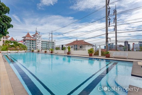 Commercial property in Pattaya, Thailand 650 sq.m. № 177808 - photo 6