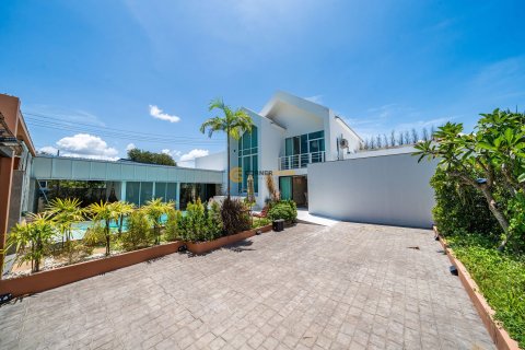 Estudio en Pattaya, Tailandia № 152432 - foto 18