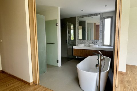 Chalet de 4 dormitorios en Bang Tao, Tailandia № 152417 - foto 18