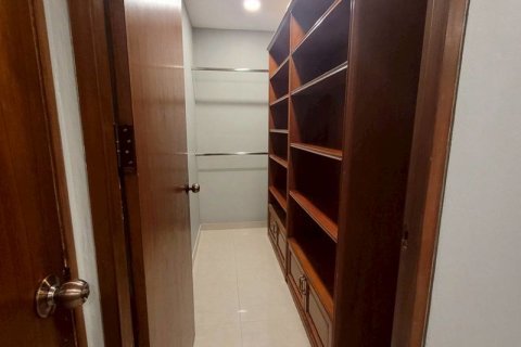 Condominio de 2 dormitorios en Bangkok, Tailandia № 200271 - foto 13