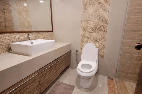 Condominio de 2 dormitorios en Bangkok, Tailandia № 200271 - foto 15