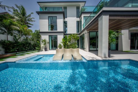 Villa à Pattaya, Thaïlande 6 chambres № 200267