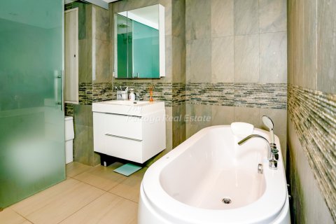 Condominio de 1 dormitorio en Bang Lamung, Tailandia № 210041 - foto 12