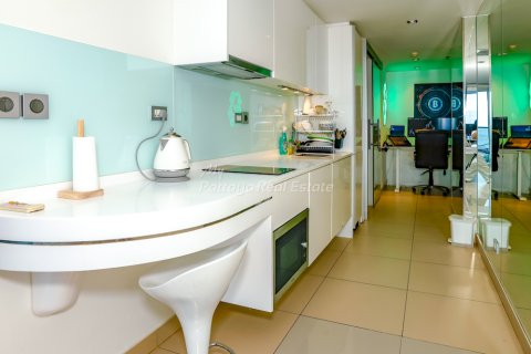 Condominio de 1 dormitorio en Bang Lamung, Tailandia № 210041 - foto 2