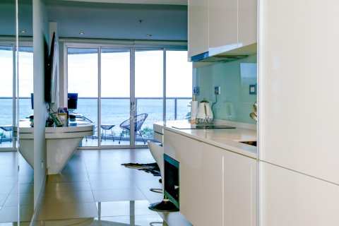 Condominio de 1 dormitorio en Bang Lamung, Tailandia № 210041 - foto 3