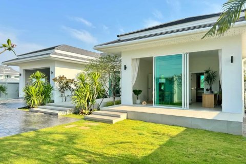 Villa in Hua Hin, Thailand 4 Schlafzimmer № 166073