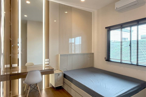 House in Bangkok, Thailand 3 bedrooms № 189250 - photo 8