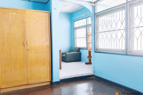 Casa de 4 dormitorios en Bangkok, Tailandia № 189247 - foto 3