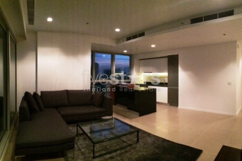 Condo in Bangkok, Thailand, 2 bedrooms № 67166 - photo 2