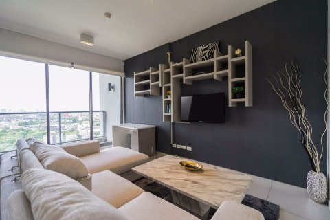 Condominio de 2 dormitorios en Watthana, Bangkok, Tailandia № 47708 - foto 2