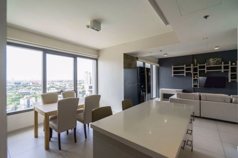 Condo à Watthana, Bangkok, Thaïlande, 2 chambres  № 47708