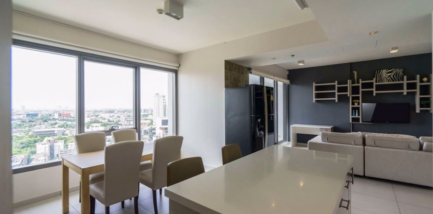 Condominio de 2 dormitorios en Watthana, Bangkok, Tailandia № 47708