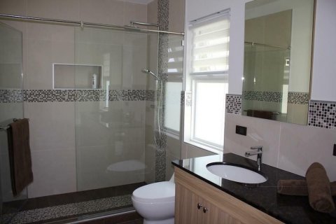 Casa de 3 dormitorios en Hua Hin, Tailandia № 144665 - foto 16