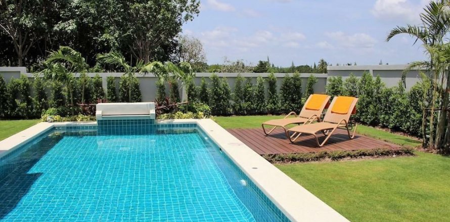 Casa de 3 dormitorios en Hua Hin, Tailandia № 144665