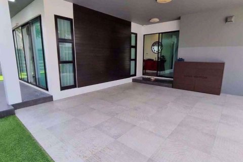 Casa de 3 dormitorios en Prawet, Bangkok, Tailandia № 47468 - foto 13