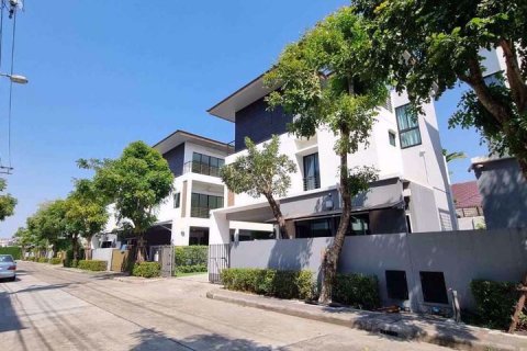 Casa de 3 dormitorios en Prawet, Bangkok, Tailandia № 47468 - foto 12