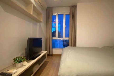 Condominio de 2 dormitorios en Huai Khwang, Bangkok, Tailandia № 47472 - foto 14