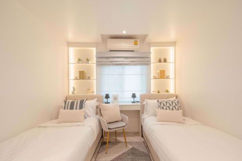 Condominio de 2 dormitorios en Yan Nawa, Bangkok, Tailandia № 47473 - foto 15