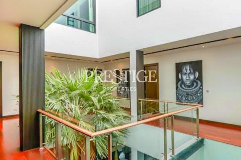 House in Bangkok, Thailand 4 bedrooms № 197488 - photo 13