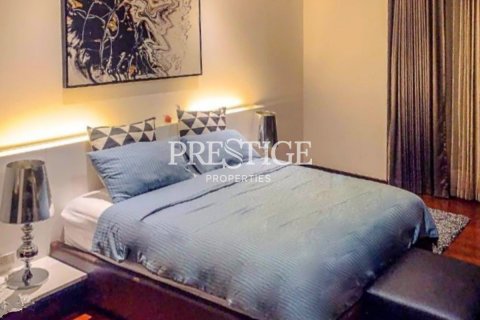 House in Bangkok, Thailand 4 bedrooms № 197488 - photo 10