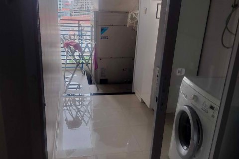 Condominio de 3 dormitorios en Watthana, Bangkok, Tailandia № 63704 - foto 8