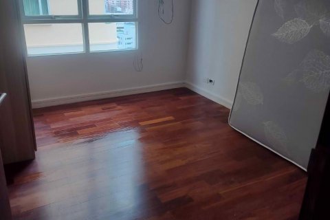Condominio de 3 dormitorios en Watthana, Bangkok, Tailandia № 63704 - foto 11