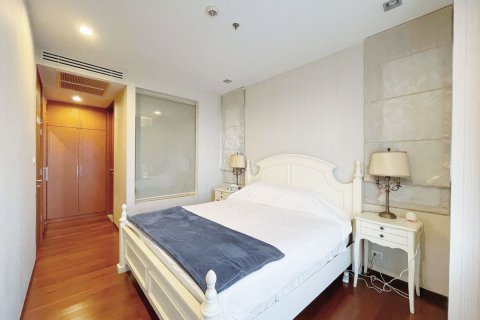 Condominio de 2 dormitorios en Khlong Toei, Bangkok, Tailandia № 63706 - foto 6