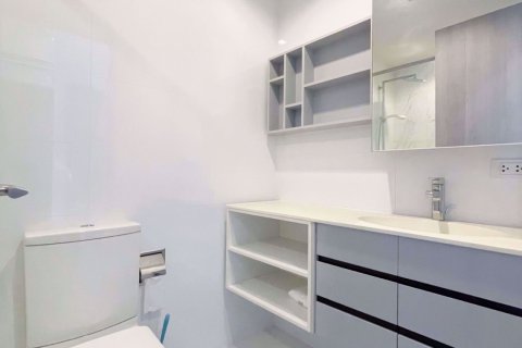 Condo in Watthana, Bangkok, Thailand, 1 bedroom  № 63705 - photo 6