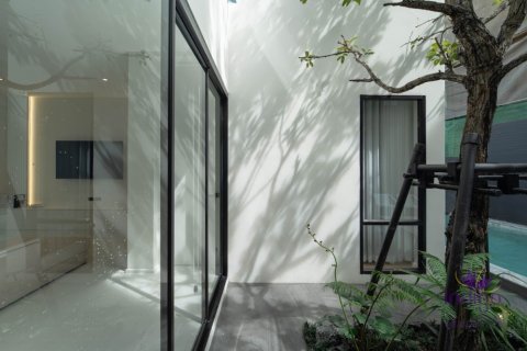 Casa de 5 dormitorios en Hang Dong, Tailandia № 200310 - foto 4