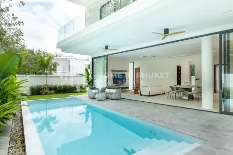 Casa de 4 dormitorios en Phuket, Tailandia № 158800
