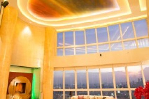 Condominio de 4 dormitorios en Bangkok, Tailandia № 143921 - foto 2