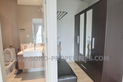 Condominio de 1 dormitorio en Bangkok, Tailandia № 143920 - foto 10