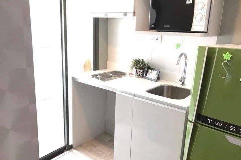 Estudio en el condominio en Bangkok, Tailandia № 143918 - foto 5