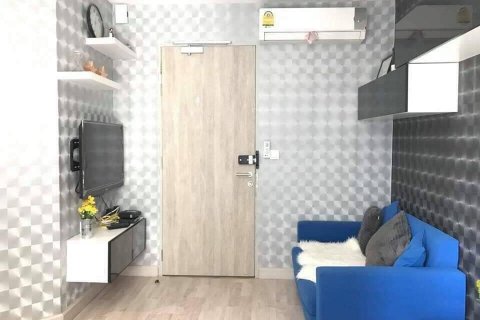 Studio dans le Condo à Bangkok, Thaïlande  № 143918