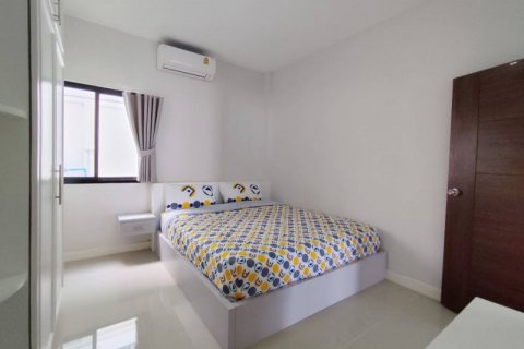 Casa de 2 dormitorios en Bang Sare, Tailandia № 116813 - foto 13