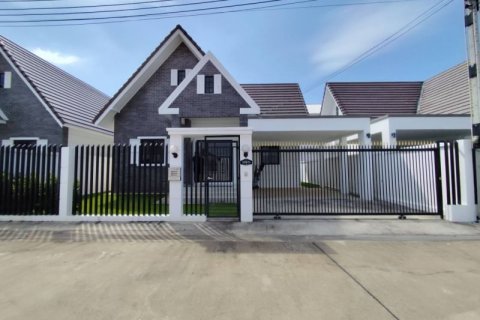 Casa de 2 dormitorios en Bang Sare, Tailandia № 116813 - foto 2
