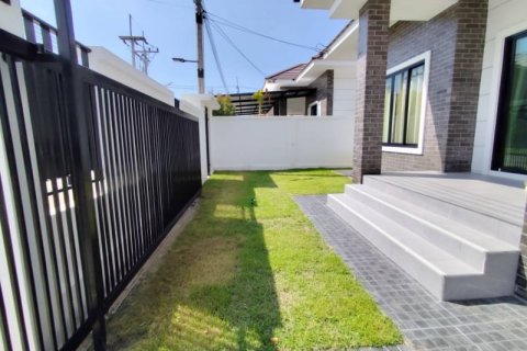 Casa de 2 dormitorios en Bang Sare, Tailandia № 116815 - foto 4