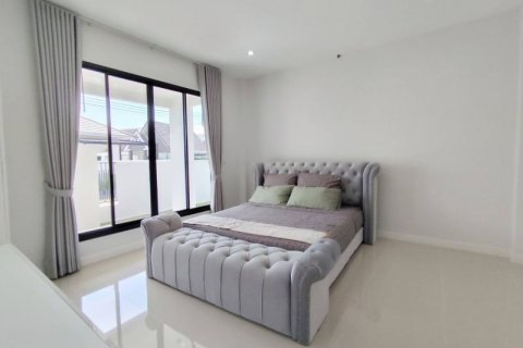 Casa de 3 dormitorios en Bang Sare, Tailandia № 116814 - foto 12