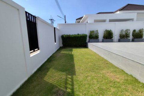 Casa de 3 dormitorios en Bang Sare, Tailandia № 116814 - foto 4
