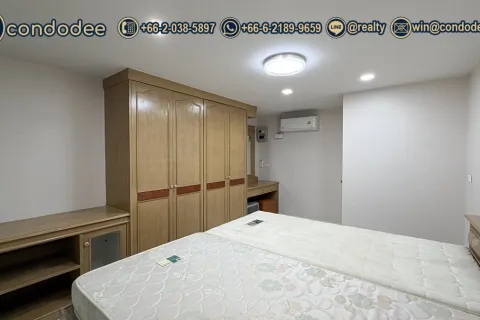 Condo in Watthana, Bangkok, Thailand, 2 bedrooms  № 201433 - photo 7
