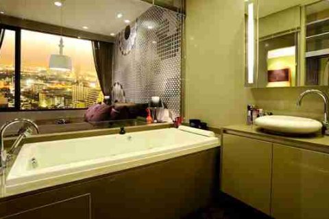 Condominio de 1 dormitorio en Thonburi, Bangkok, Tailandia № 183068 - foto 7