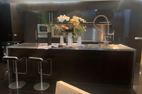 Condominio de 2 dormitorios en Sathon, Bangkok, Tailandia № 71577 - foto 3