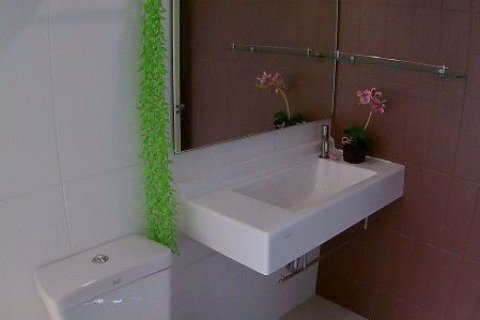 Condominio de 2 dormitorios en Chatuchak, Bangkok, Tailandia № 71579 - foto 13