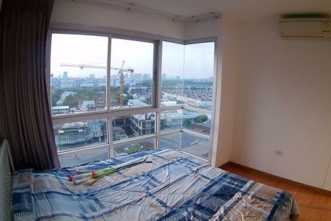 Condominio de 2 dormitorios en Chatuchak, Bangkok, Tailandia № 71579 - foto 11