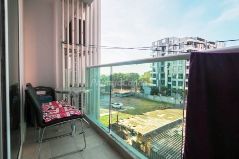 Estudio en el condominio en Bang Lamung, Tailandia № 205253 - foto 12