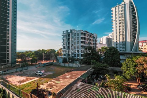 Estudio en el condominio en Bang Lamung, Tailandia № 205253 - foto 13