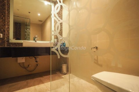Estudio en el condominio en Bang Lamung, Tailandia № 205253 - foto 8