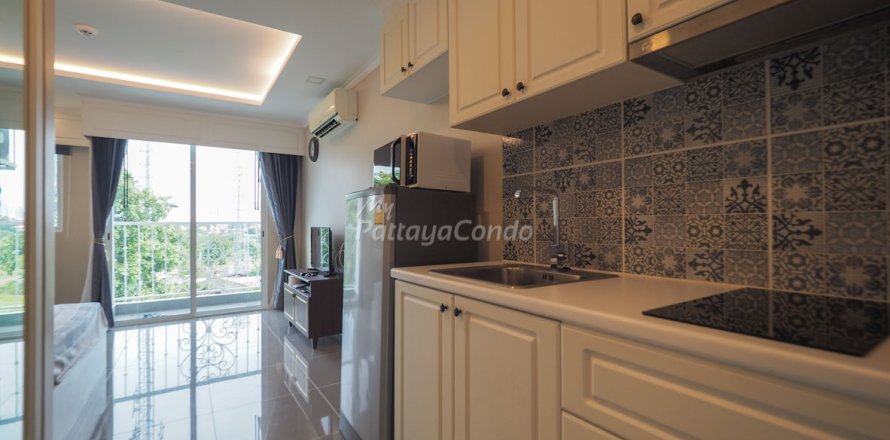 Estudio en el condominio en Pattaya, Tailandia № 205256